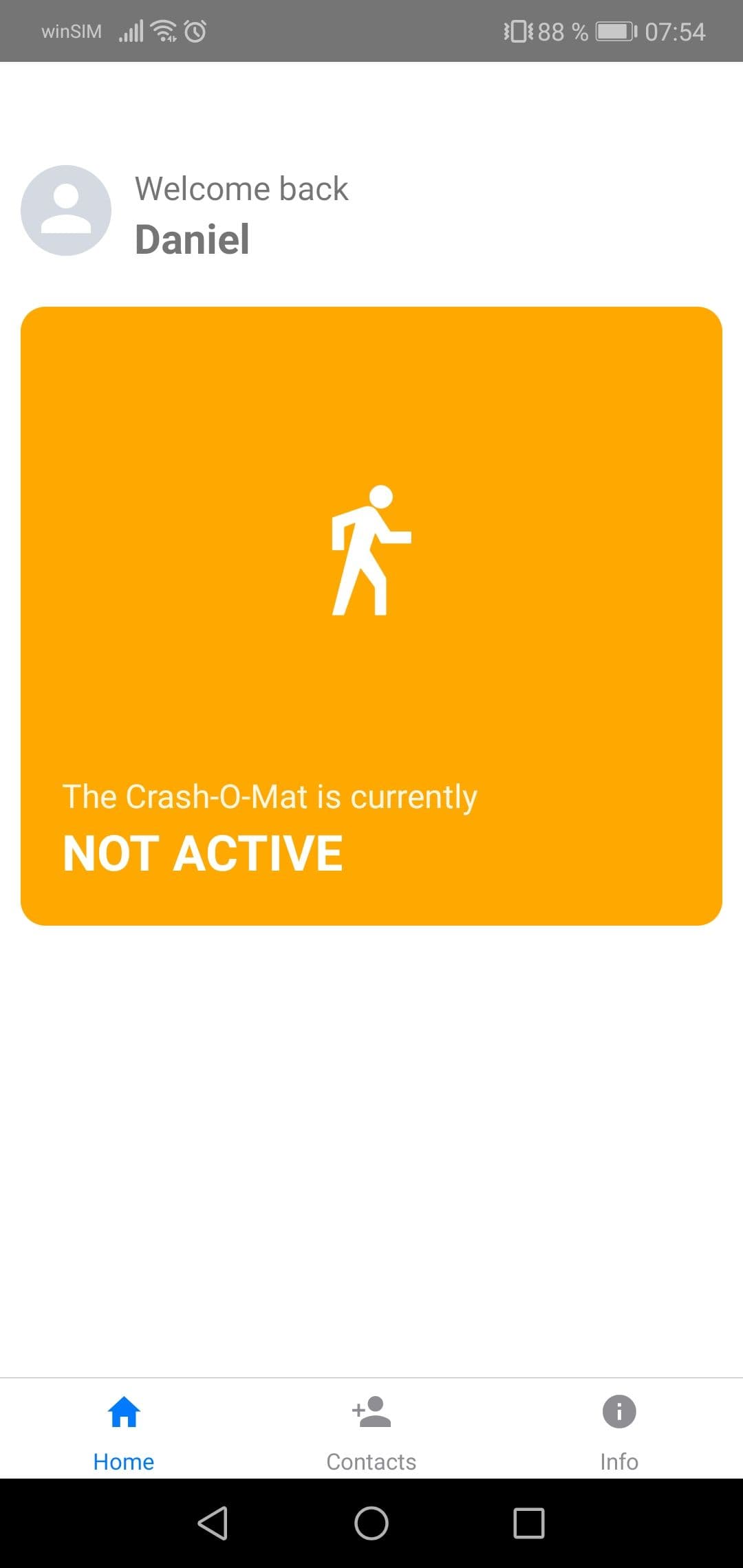 White screen with menu points on the bottom. A giant button says that the crash detection is not active at the moment.